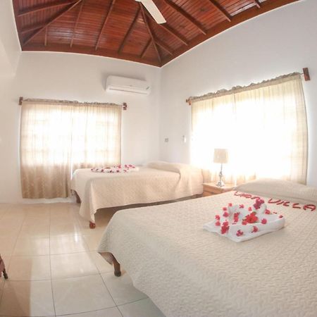 Van Villa Guesthouse Negril Exteriér fotografie